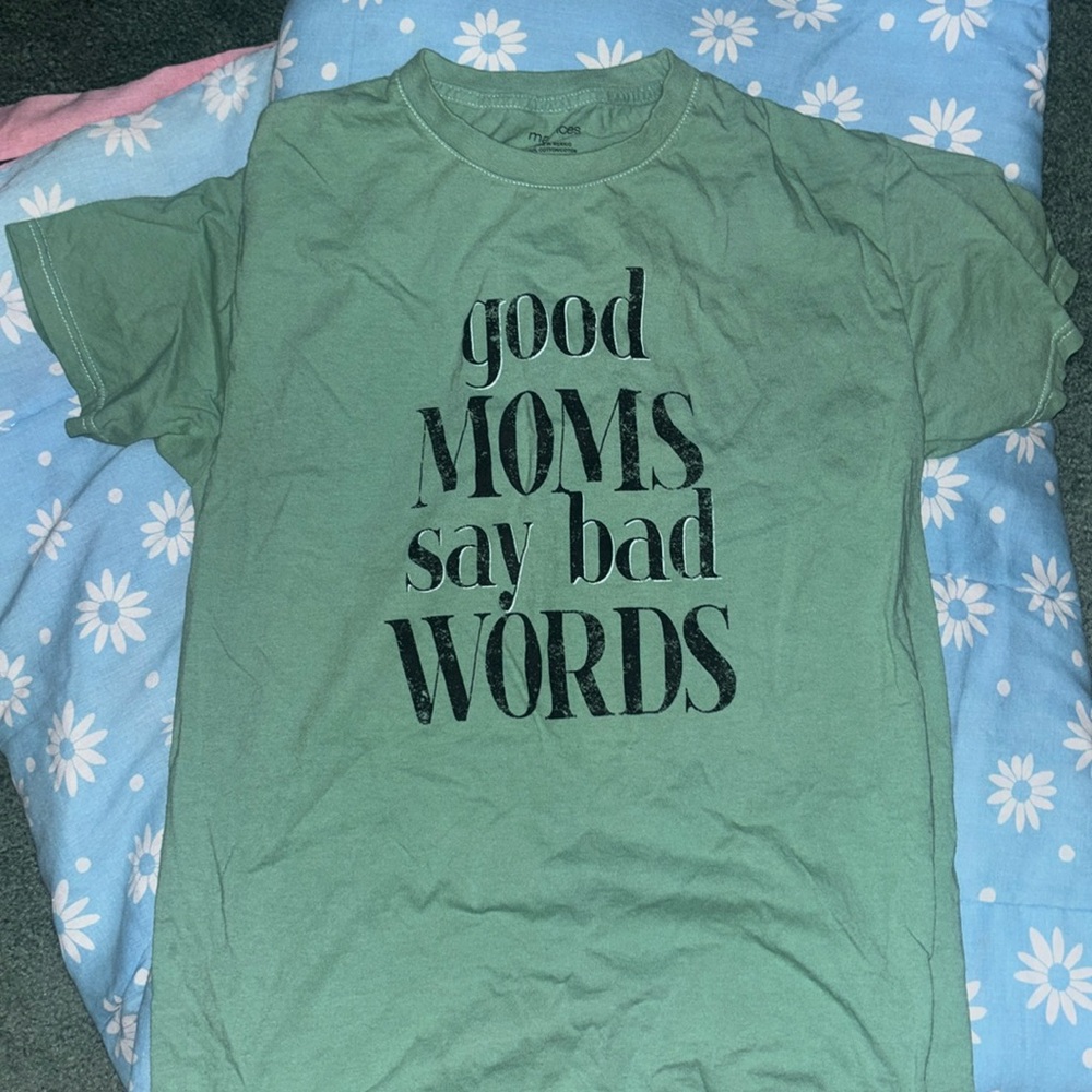 Women’s size Medium t shirt